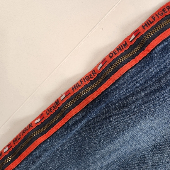 Vintage Y2K Tommy Hilfiger Zipper Jeans High Rise Stretchy Raw Hem Red Logo 34 - Picture 4 of 12